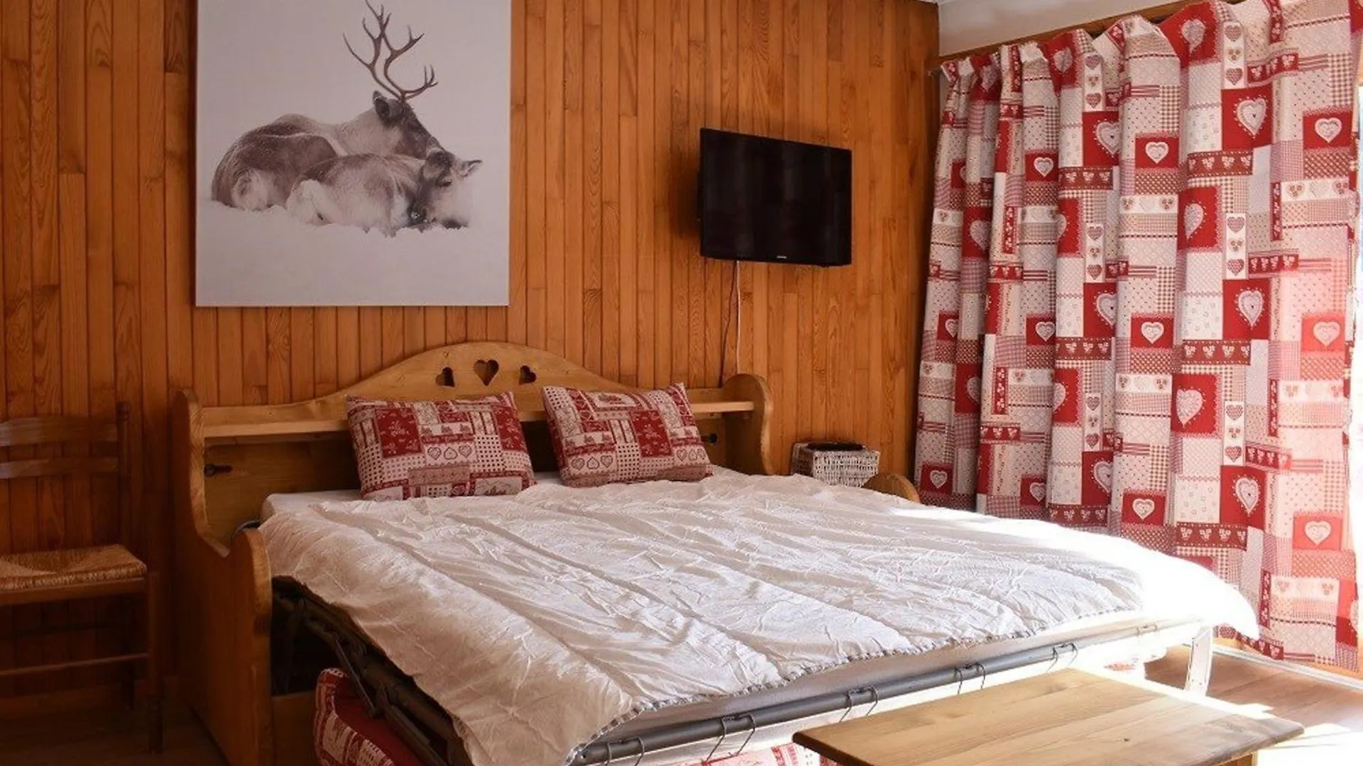 Meribel: Appartement Cosy 2 Pieces, 4 Pers, Proche Telesiege Et Commerces - Fr-1-180-551 Les Allues